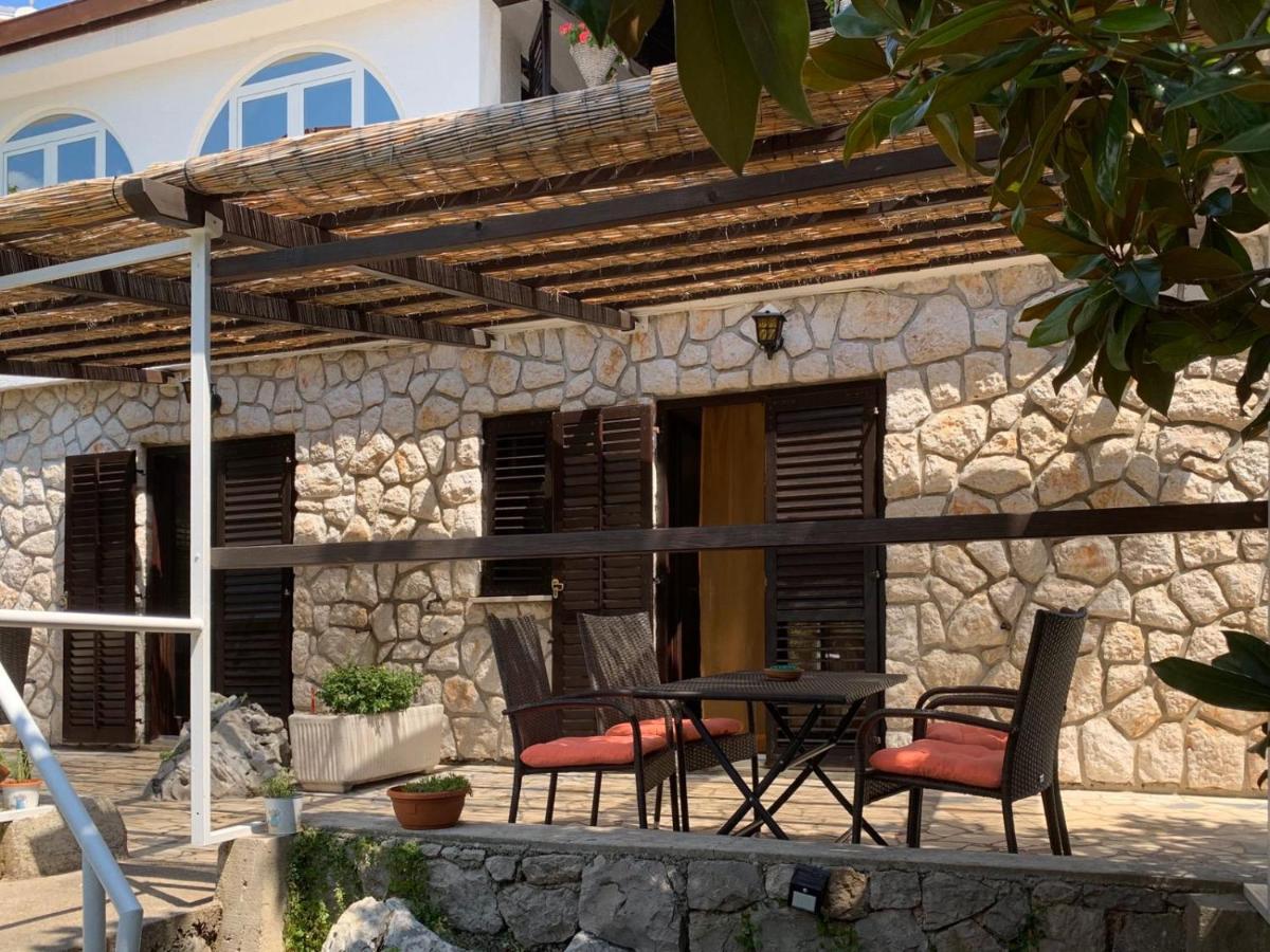 Villa Gromaca Omišalj Eksteriør bilde
